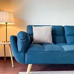 Apartamento Avenida - Sunny Apartment Over The Marina