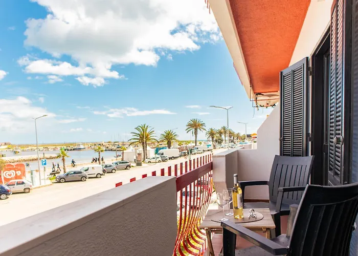 Apartamento Avenida - Sunny Apartment Over The Marina